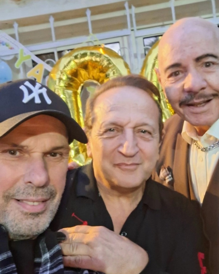 Ο Φώτης Μεταξόπουλος έκλεισε τα 90 - Δείτε φωτογραφίες από τα γενέθλιά του