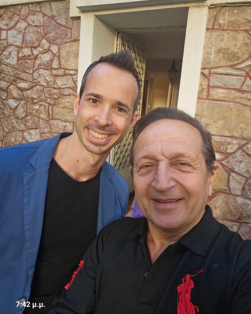 Ο Φώτης Μεταξόπουλος έκλεισε τα 90 - Δείτε φωτογραφίες από τα γενέθλιά του