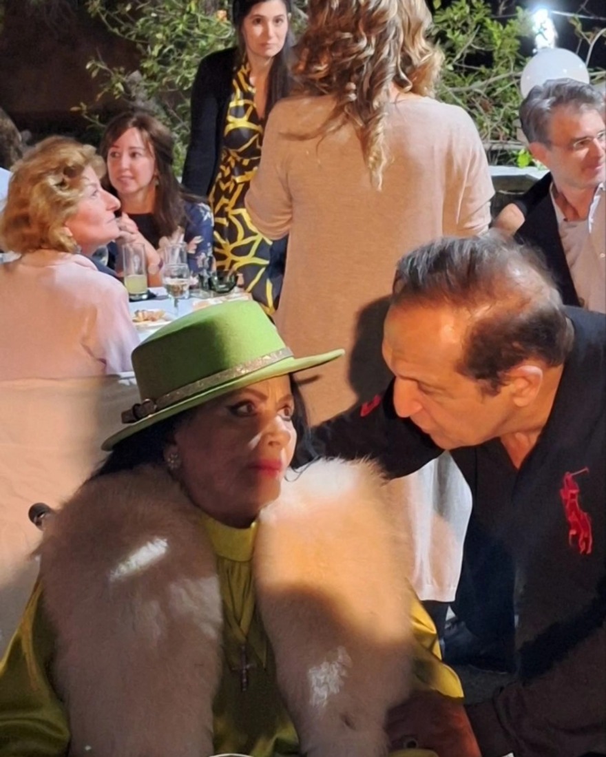 Ο Φώτης Μεταξόπουλος έκλεισε τα 90 - Δείτε φωτογραφίες από τα γενέθλιά του