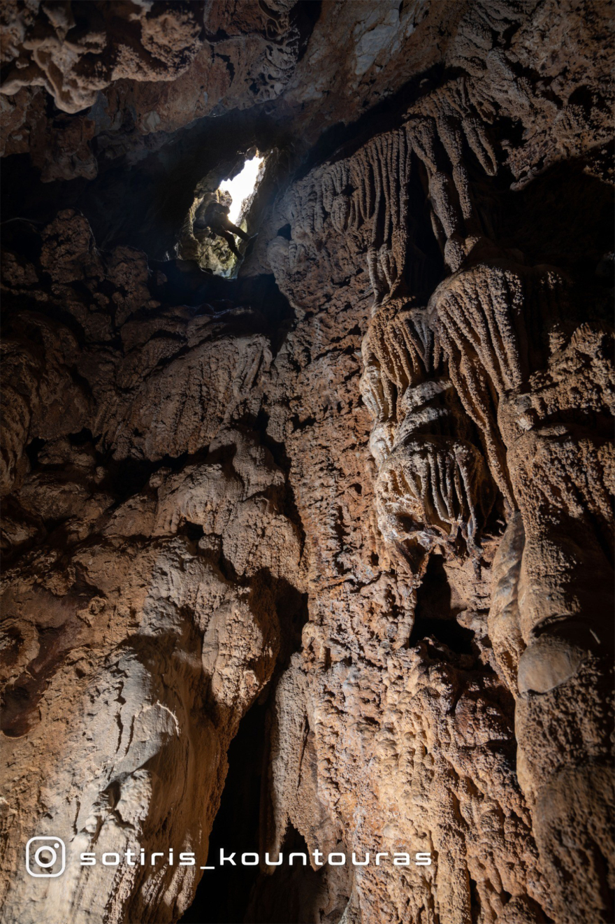 «Ο Βόθωνας του Γάλλου», το βαθύτερο σπήλαιο των Κυκλάδων, ανακαλύφθηκε πριν από λίγους μήνες - Δείτε φωτογραφίες