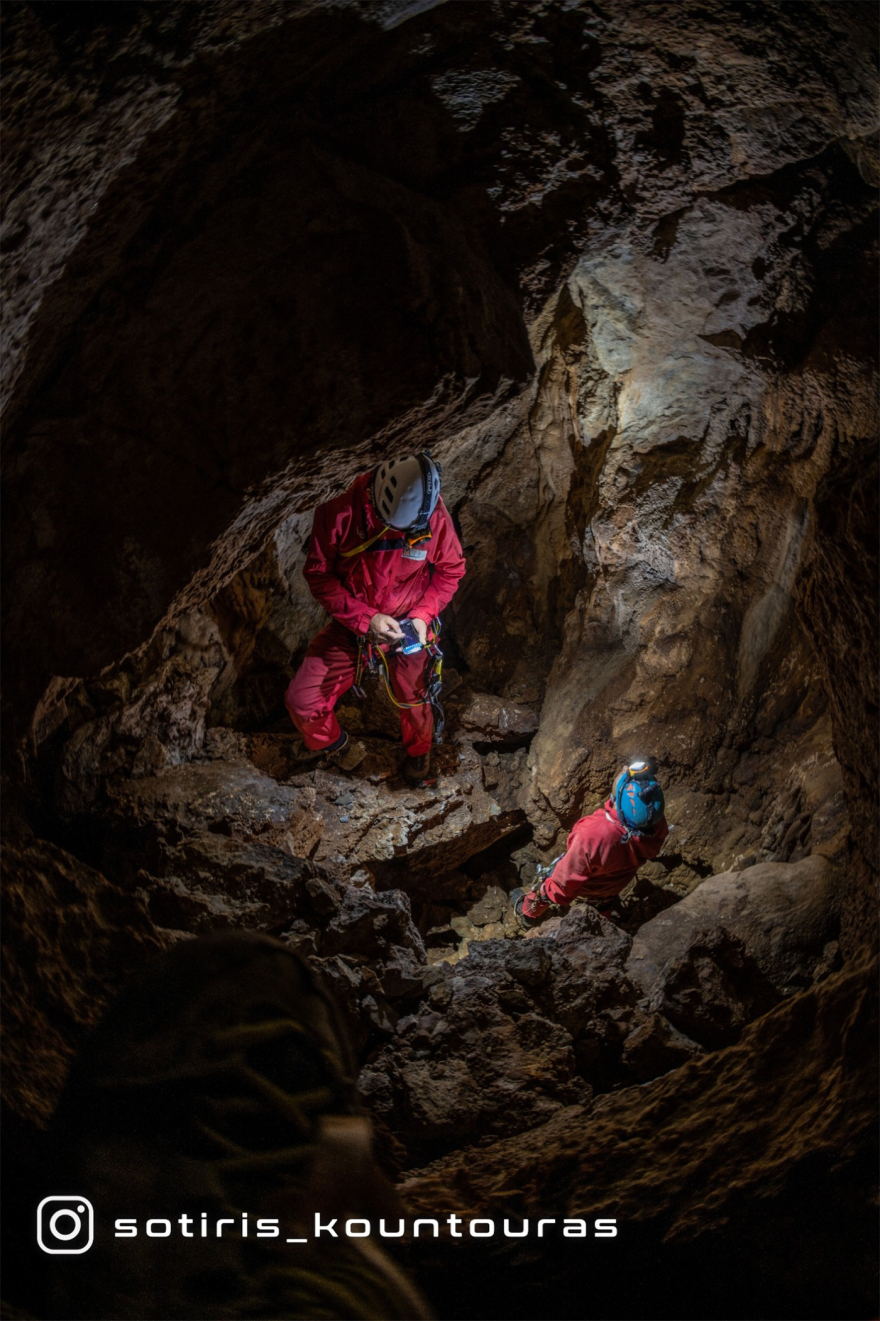 «Ο Βόθωνας του Γάλλου», το βαθύτερο σπήλαιο των Κυκλάδων, ανακαλύφθηκε πριν από λίγους μήνες - Δείτε φωτογραφίες