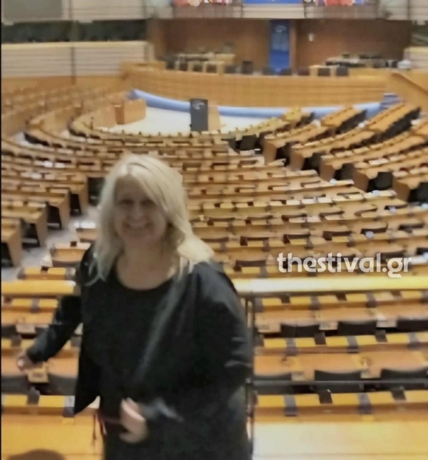 Ξάνθη: Μαθητές δημοτικού σχολείου υιοθέτησαν τον κακοποιημένο σκύλο Φοίνικα, δείτε φωτογραφίες