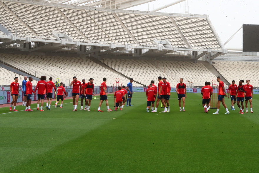 Ολυμπιακός: Η τελευταία προπόνηση στο ΟΑΚΑ πριν τον τελικό του Κυπέλλου - Εκτός αποστολής ο Κωστούλας