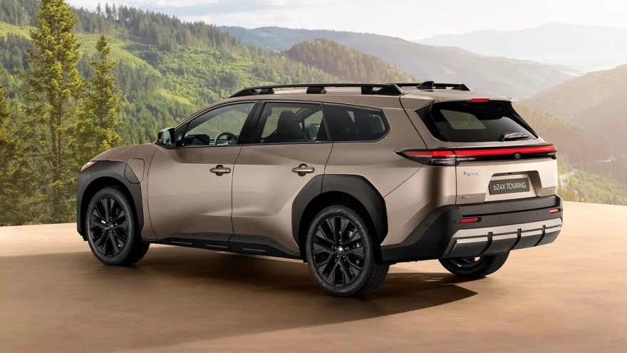 Το Toyota bZ4x γίνεται Touring