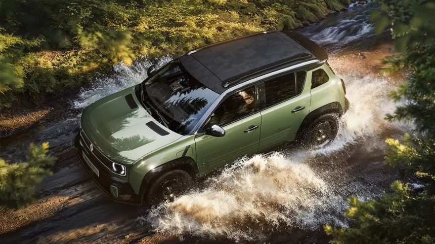 Ένα Renault 4 έτοιμο για περιπέτεια