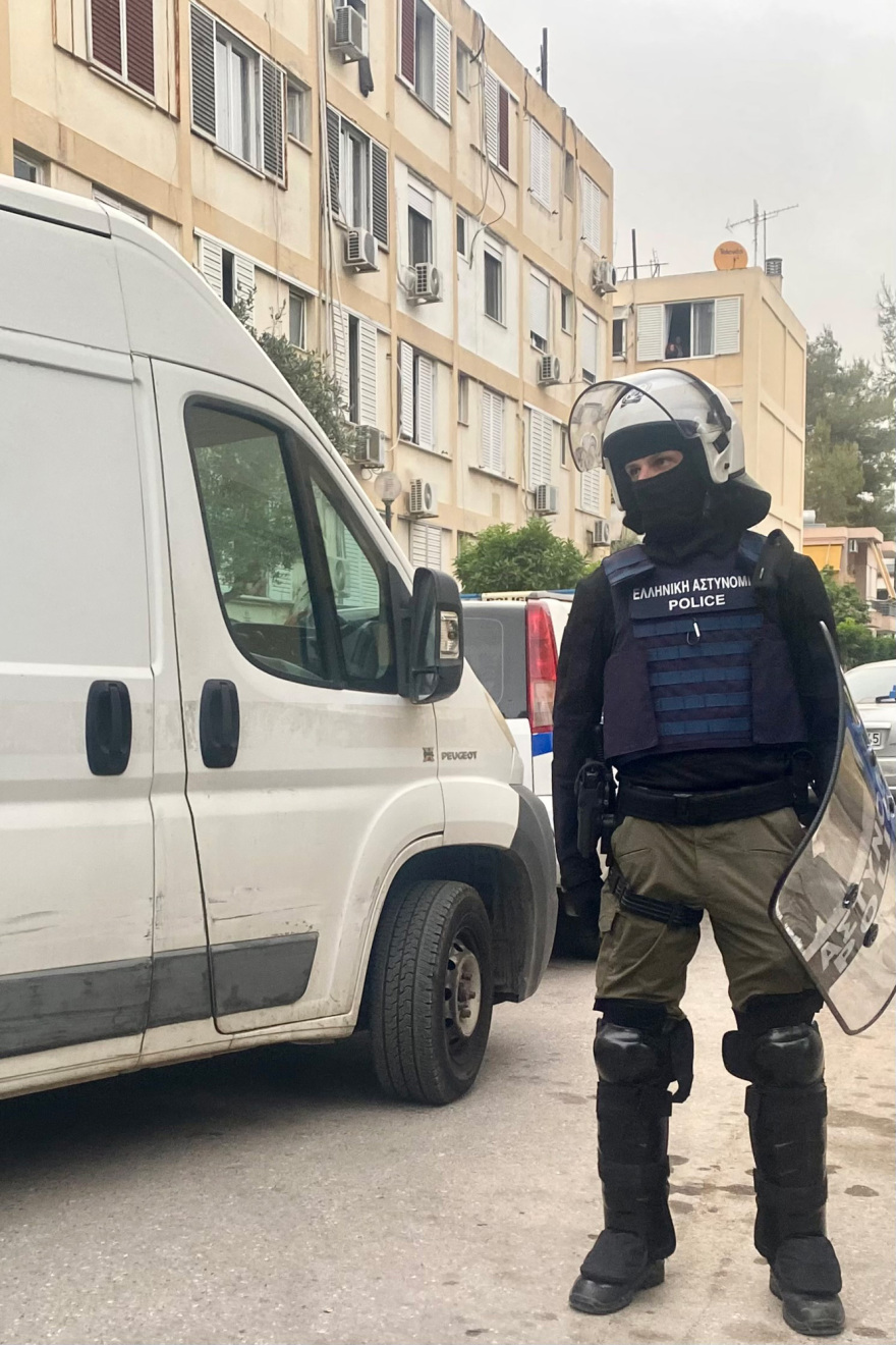 Επιχείρηση της Δίωξης Οργανωμένου Εγκλήματος για ναρκωτικά στις εργατικές της Αγίας Βαρβάρας agia-varvara__4_