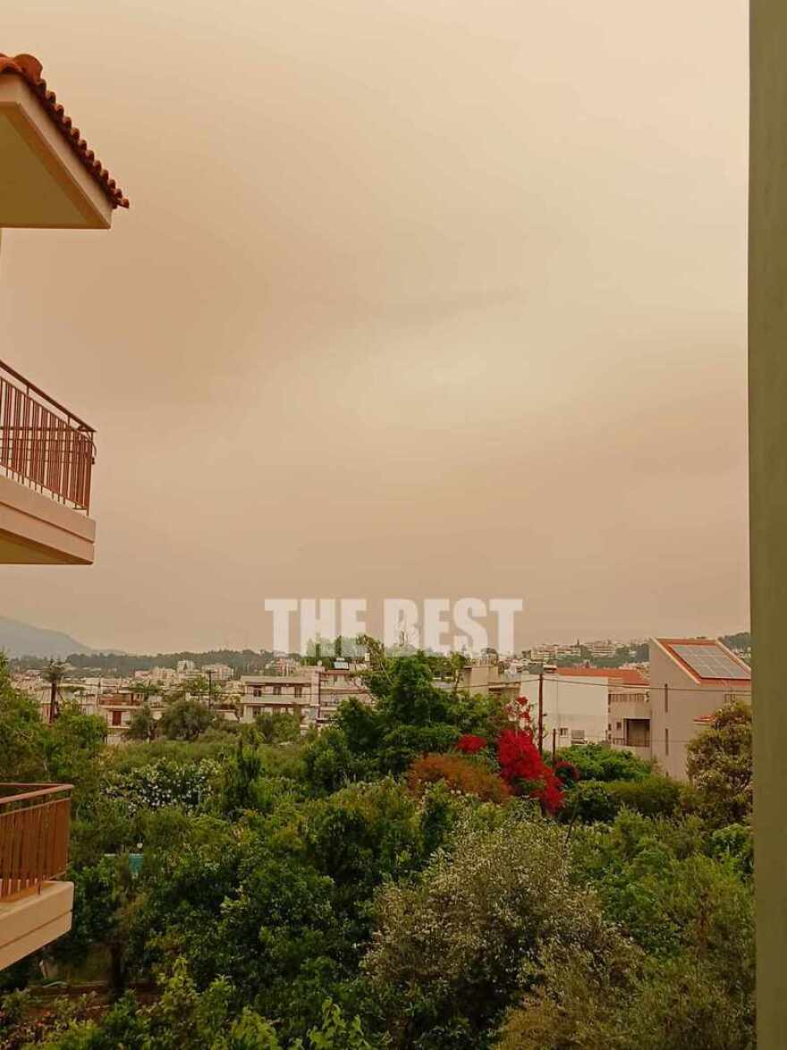 H αφρικανική σκόνη «έπνιξε» την Αθήνα και πολλές περιοχές της χώρας - Δείτε βίντεο και φωτογραφίες