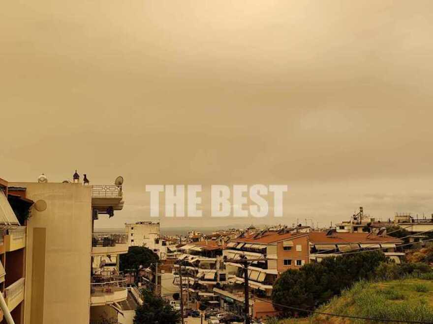 H αφρικανική σκόνη «έπνιξε» την Αθήνα και πολλές περιοχές της χώρας - Δείτε βίντεο και φωτογραφίες