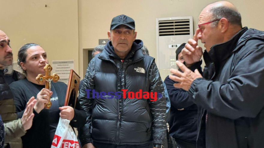 Θεσσαλονίκη: Μέλη εκκλησιαστικών οργανώσεων διέκοψαν εκδήλωση με τον Κατσαδιώτη - Βίντεο