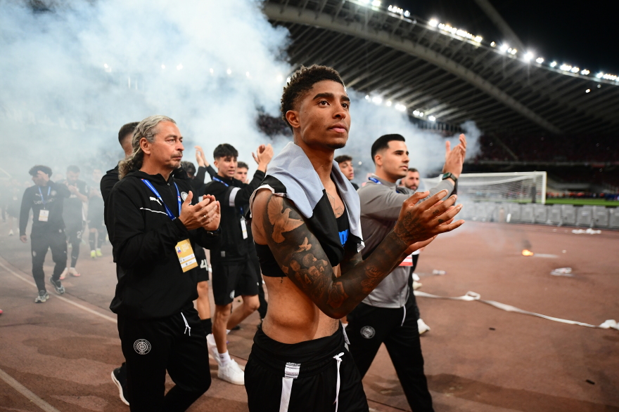 Απαρηγόρητοι οι παίκτες του ΟΦΗ μετά τη λήξη του τελικού - «Λύγισαν» Μπάκιτς, Νέιρα και Λαμπρόπουλος - Βίντεο