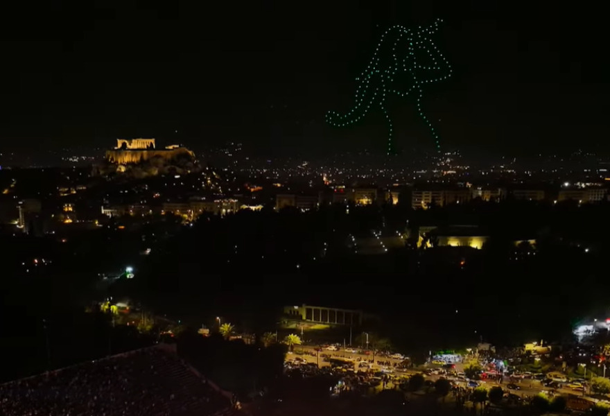 Τα drones και οι ευθύνες για το παπούτσι πάνω από την Ακρόπολη - Οι διαφορές με το σόου στη συναυλία της Βίσση
