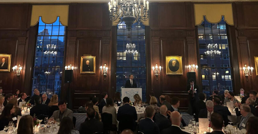 Χατζηβασιλείου στο συνέδριο του Economist στη Ν. Υόρκη: Η Ελλάδα παρέχει ενεργειακή ασφάλεια και σταθερότητα