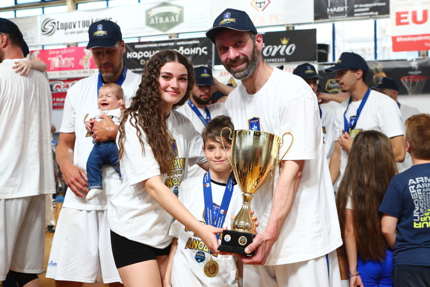 Κατέκτησε το πρωτάθλημα υπό το βλέμμα του Γιαννάκη ο Ιωνικός Νικαίας και ανεβαίνει στη Nations League 1 - Φωτογραφίες 