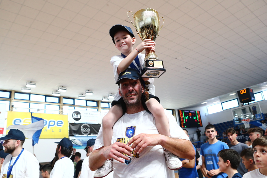 Κατέκτησε το πρωτάθλημα υπό το βλέμμα του Γιαννάκη ο Ιωνικός Νικαίας και ανεβαίνει στη Nations League 1 - Φωτογραφίες 