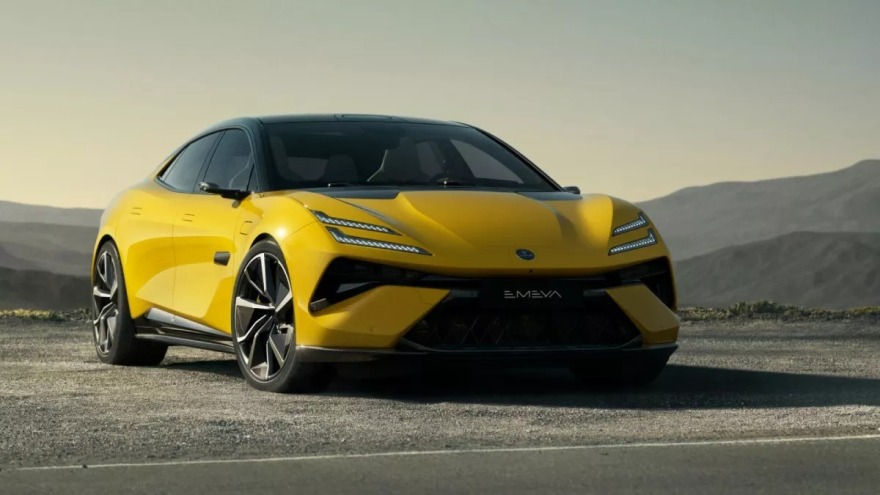 Μια Lotus Emeya στις υπηρεσίες του Νόμου