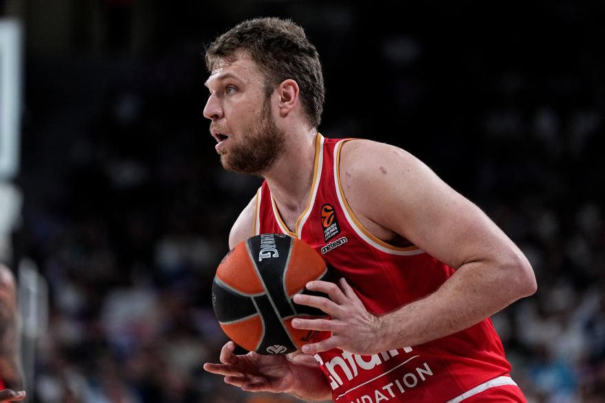 Euroleague: Ναν και Βεζένκοφ μοιράστηκαν τα βραβεία MVP και ετοιμάζονται για την τελική μάχη στο Άμπου Ντάμπι
