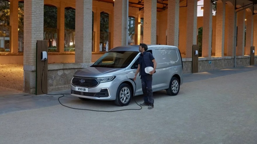 250519170536_ford-transit-connec