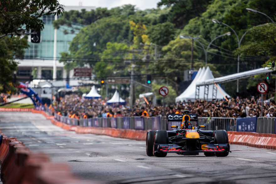 Το αεροδρόμιο του Τατοϊου μετατρέπεται σε πίστα! 