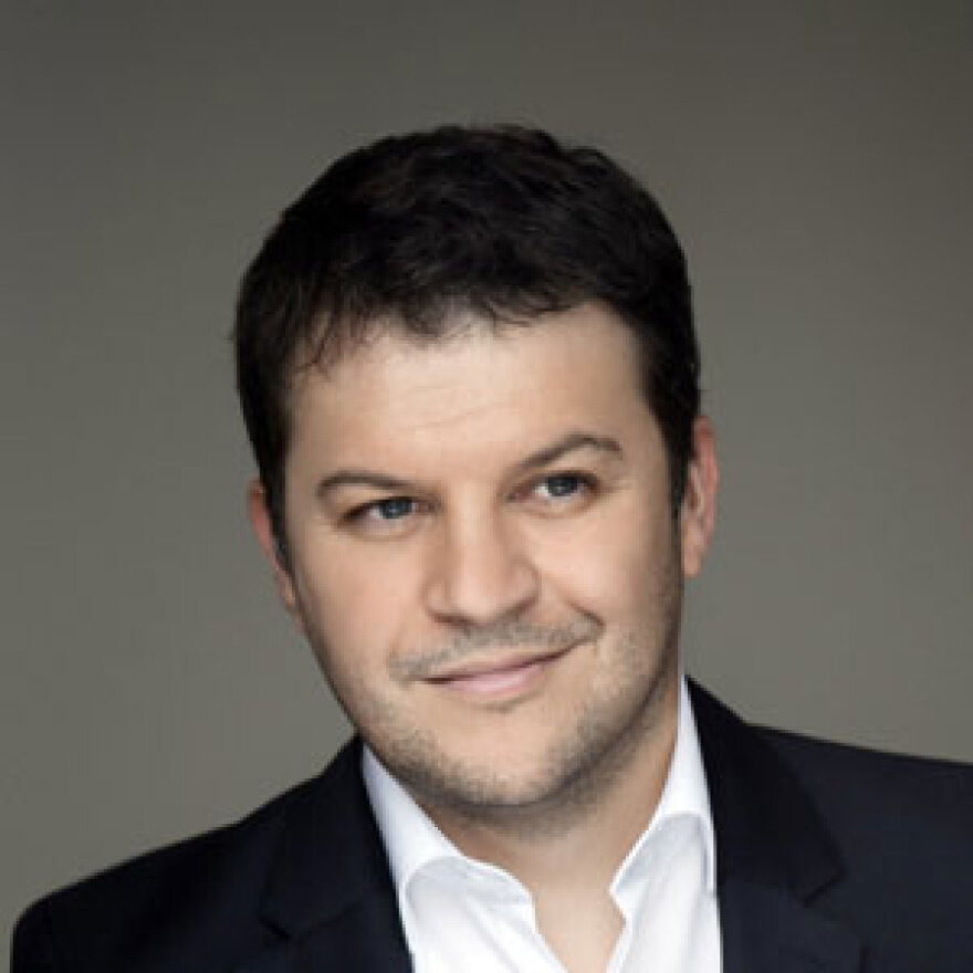 «Κάποια άλλη», το νέο μυθιστόρημα του Νο1 συγγραφέα στη Γαλλία Γκιγιόμ Μισό