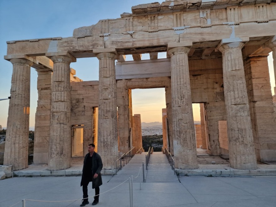 Ακρόπολη: Πώς και γιατί δόθηκε για γυρίσματα στον Άνθιμο Ανανιάδη μετά το «όχι» στον Γιώργο Λάνθιμο