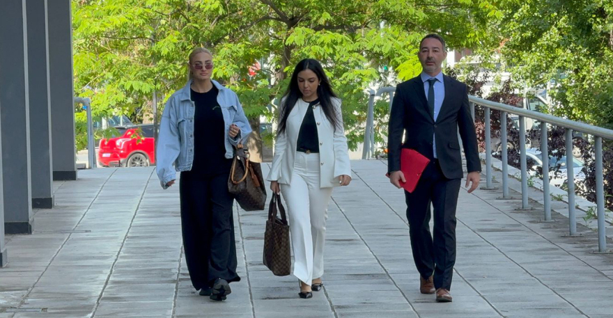 Στα δικαστήρια η Τούνη για το revenge porn - «Αυτοί οι άνθρωποι βρίσκονται έξω και γελάνε»
