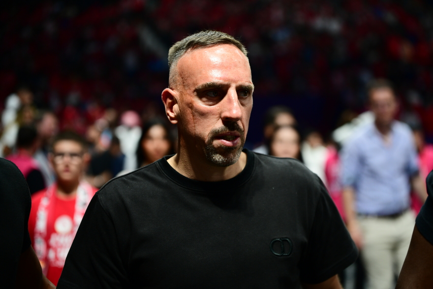 Άμπου Ντάμπι 2025: Βλέπει Ολυμπιακός - Μονακό ο Φρανκ Ριμπερί