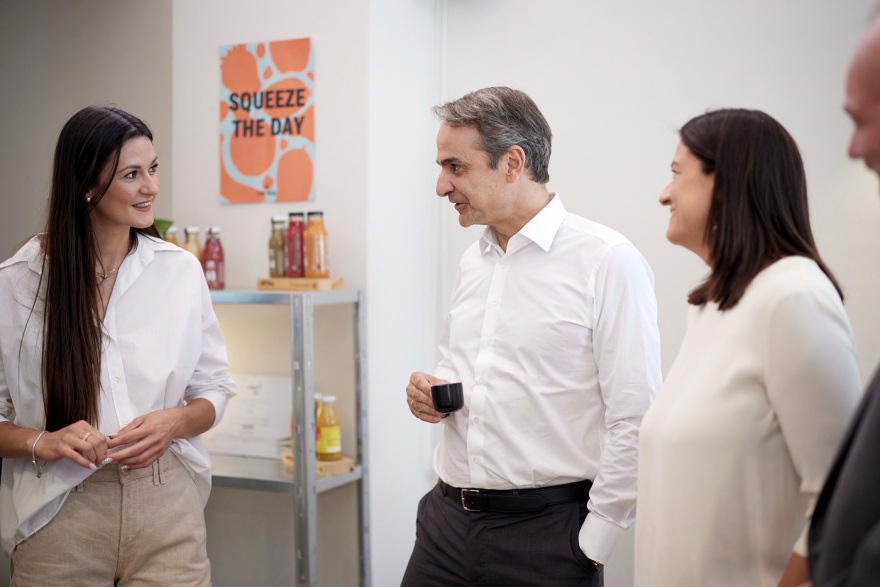 Mitsotakis: Visit DBA's