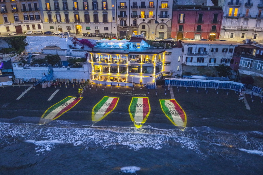 Φλέγεται ο ιταλικός Νότος για το 4ο πρωτάθλημα της Νάπολι - Δείτε βίντεο και φωτογραφίες  