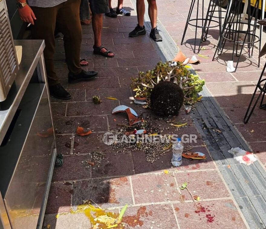 Πήλινη γλάστρα έπεσε πάνω σε τουρίστρια στα Χανιά, διακομίστηκε στο νοσοκομείο – Δείτε φωτογραφίες