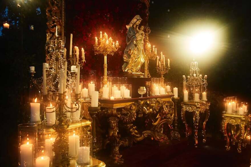 Η Κόρτνεϊ Καρντάσιαν και ο Τράβις Μπάρκερ γιορτάζουν την τρίτη τους επέτειο - Οι αδημοσίευτες φωτογραφίες από τον γάμο τους