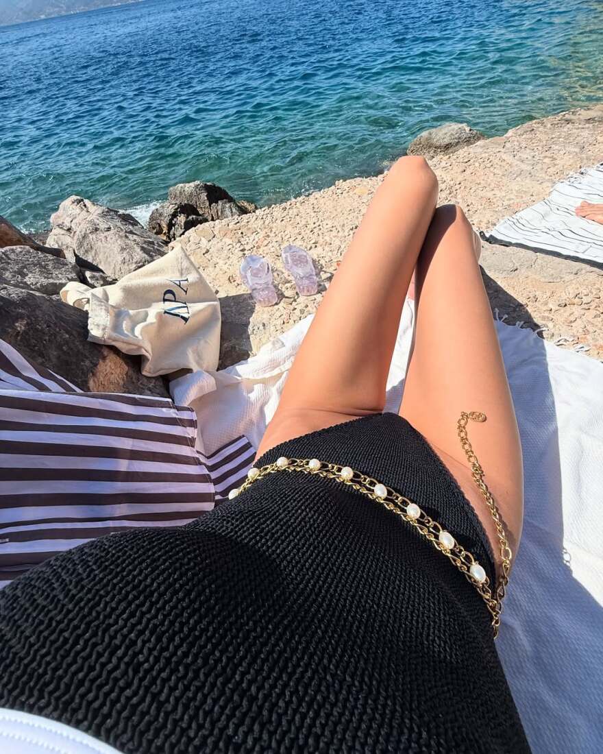 Η Ηλιάνα Παπαγεωργίου ξεκίνησε τις καλοκαιρινές της διακοπές - Τα στιγμιότυπα στην Ύδρα Η Ηλιάνα Παπαγεωργίου ξεκίνησε τις καλοκαιρινές της διακοπές - Τα στιγμιότυπα στην Ύδρα