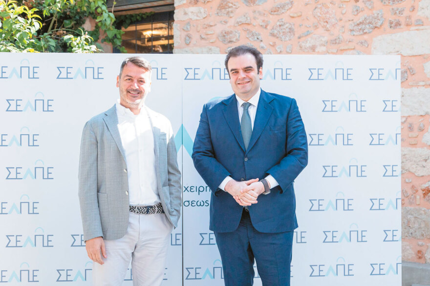 Ασιατική εισβολή: 500 εκατ. ευρώ τζίρο χάνουν οι Έλληνες έμποροι από τις πλατφόρμες που δεν πληρώνουν δασμούς