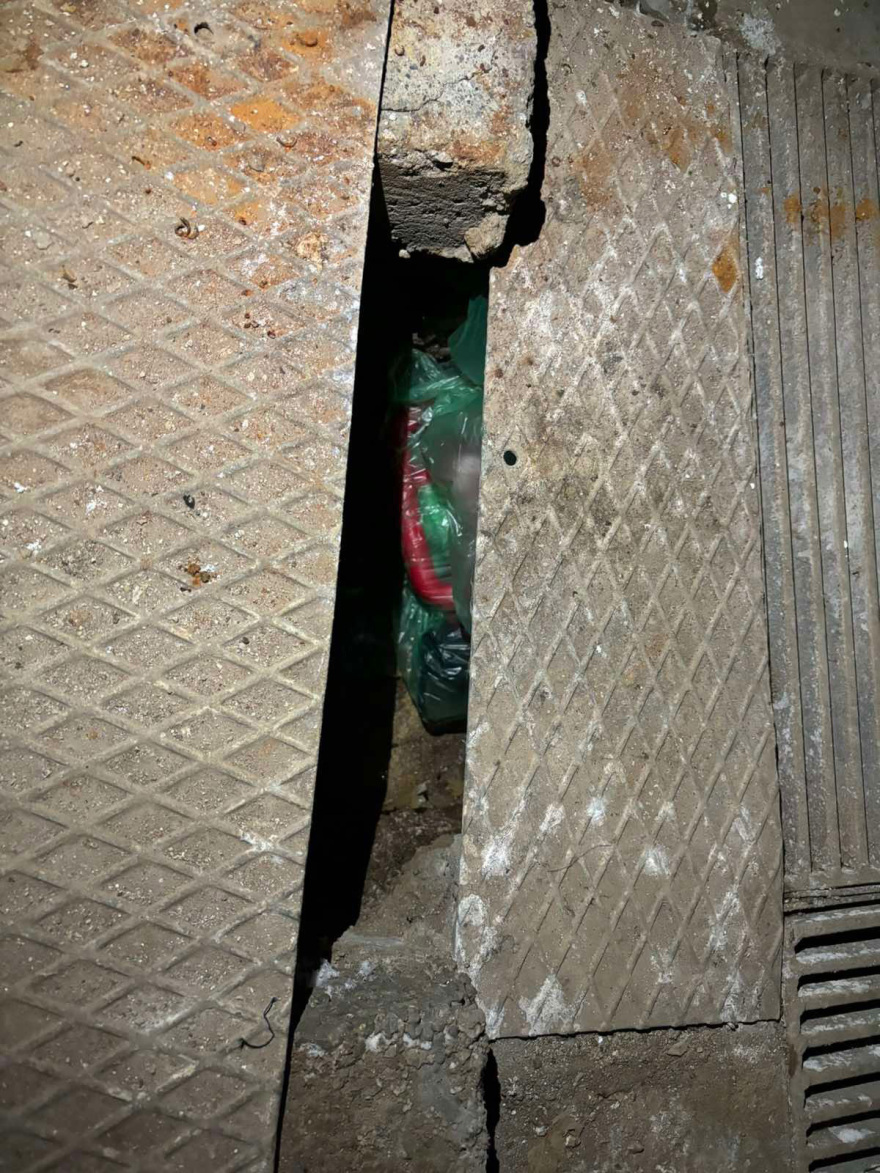 Εντοπίστηκαν δεκάδες μολότοφ σε υπόγειο του ΑΠΘ - Δείτε φωτογραφίες