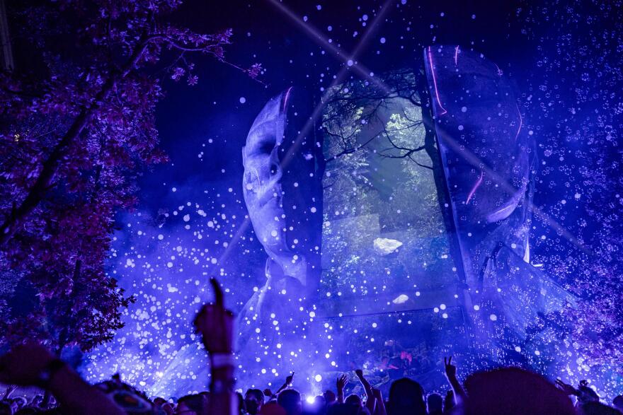 Tomorrowland 2025: Η απόλυτη glo up εμπειρία μπορεί να γίνει δική σου
