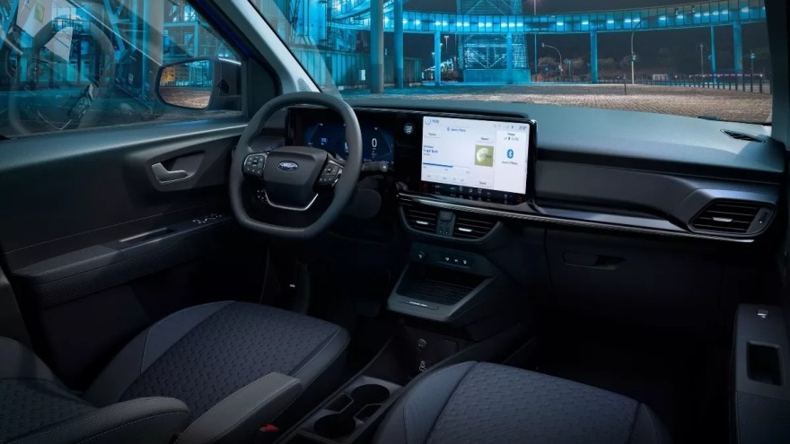 Δείτε από κοντά το Ford E-Transit Courier 