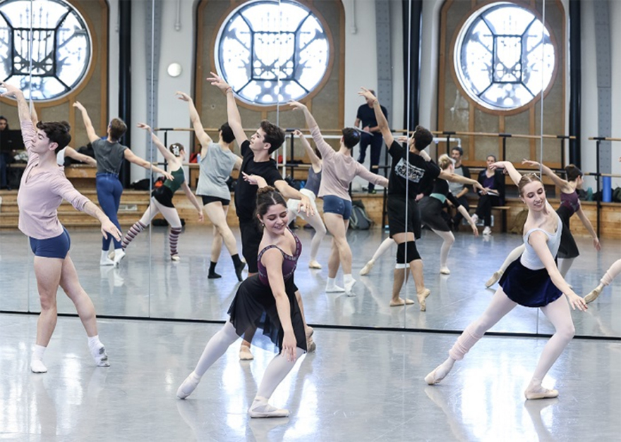 Το Paris Opera Junior Ballet φέρνει στην Ελλάδα το μέλλον του κλασικού μπαλέτου - Παγκόσμια πρεμιέρα με τη στήριξη του Lifeline Hellas