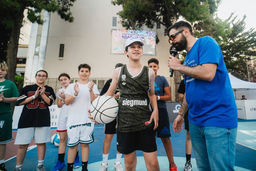 Το Giant Heart της Novibet φέρνει το μπάσκετ στον παλμό της πόλης