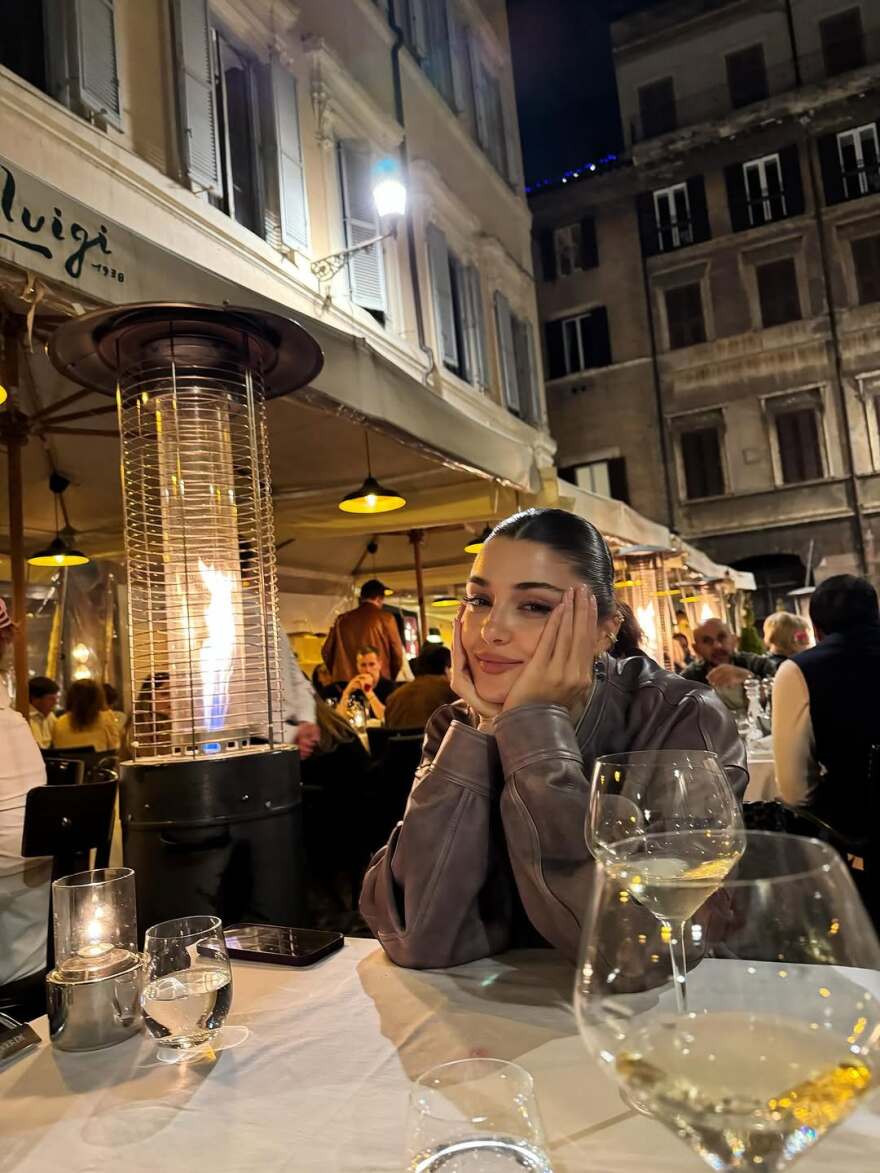 Ταξίδι πολυτελείας με το Orient Express για την ηθοποιό Χαντέ Ερτσέλ 
