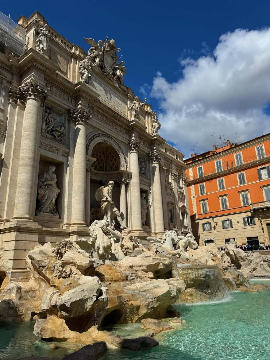 Ταξίδι πολυτελείας με το Orient Express για την ηθοποιό Χαντέ Ερτσέλ 
