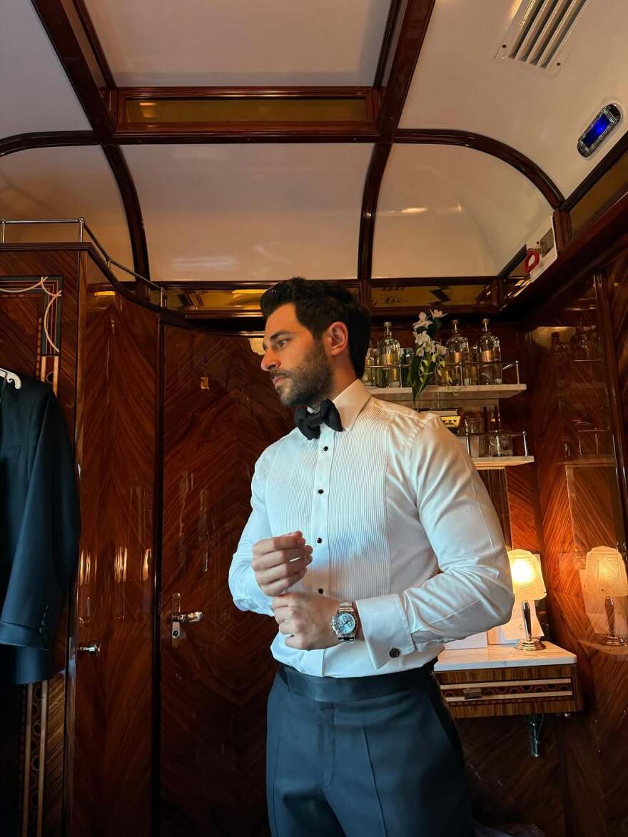 Ταξίδι πολυτελείας με το Orient Express για την ηθοποιό Χαντέ Ερτσέλ 
