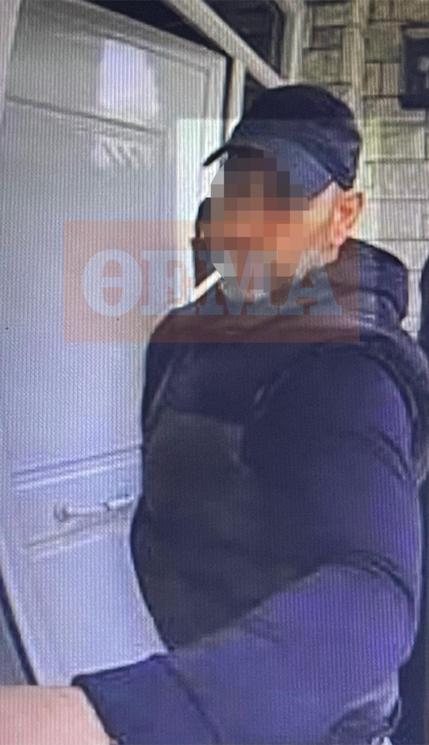 Εισέβαλαν σε σπίτια, τα «άδειαζαν» και αγόραζαν πολυτελή αυτοκίνητα – Ντοκουμέντα από τη δράση πολυμελούς συμμορίας