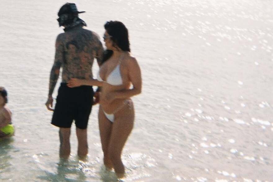 Κόρτνεϊ Καρντάσιαν: Με άψογη σιλουέτα στα 46, 18 μήνες μετά την εγκυμοσύνη της - Δείτε φωτογραφίες
