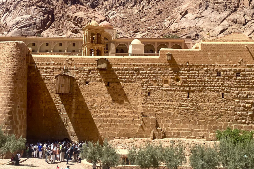 Οδοιπορικό του protothema.gr στη Μονή της Αγίας Αικατερίνης στο Σινά - Οι μοναχοί, η επιστολή του Μωάμεθ και η ανησυχία για το μέλλον