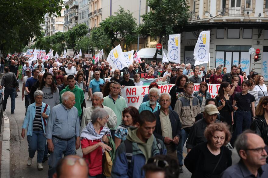 Πορεία στη Θεσσαλονίκη για τον πόλεμο στη Γάζα - Δείτε φωτογραφίες