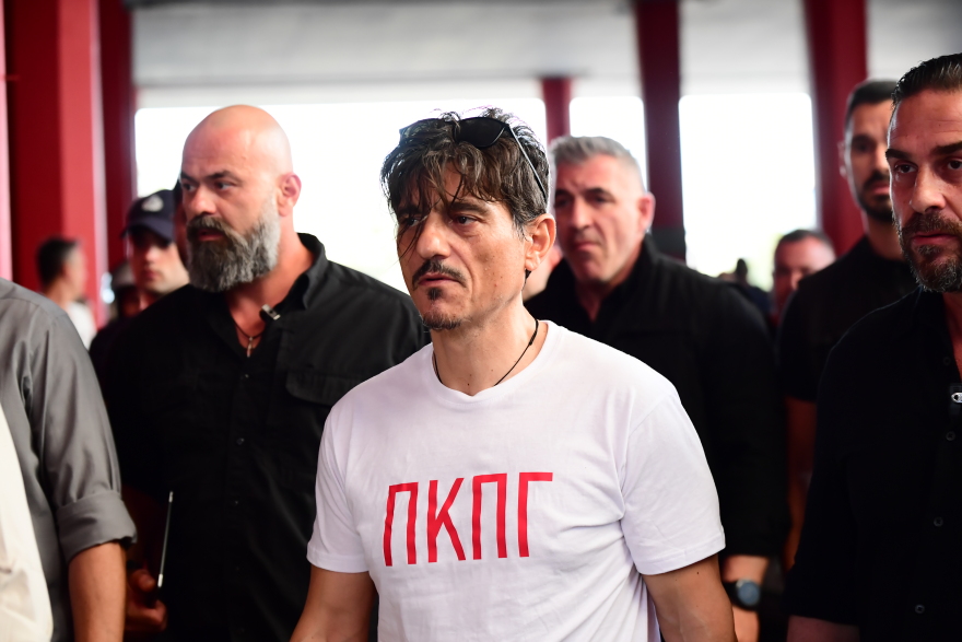 Ολυμπιακός - Παναθηναϊκός: Η άφιξη του Δημήτρη Γιαννακόπουλου στο ΣΕΦ - Βίντεο, φωτογραφίες