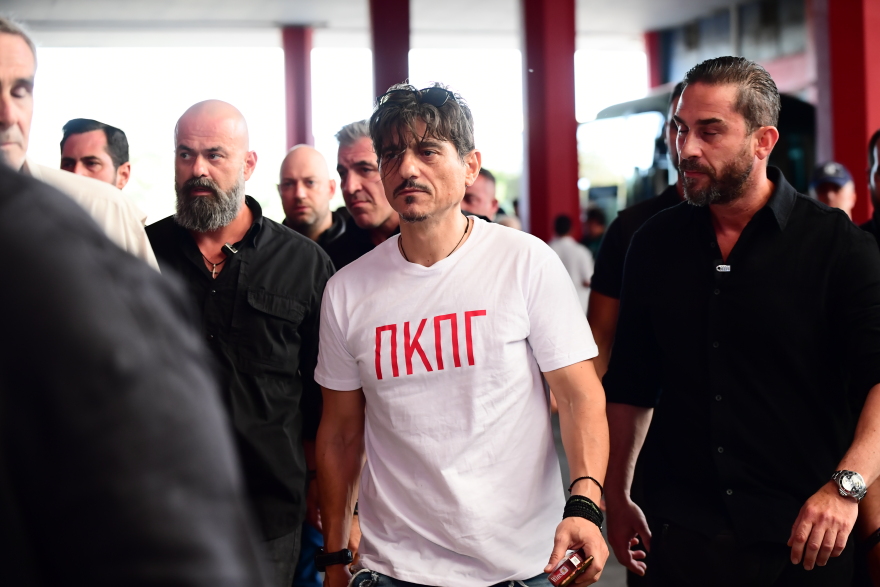 Ολυμπιακός - Παναθηναϊκός: Η άφιξη του Δημήτρη Γιαννακόπουλου στο ΣΕΦ - Βίντεο, φωτογραφίες