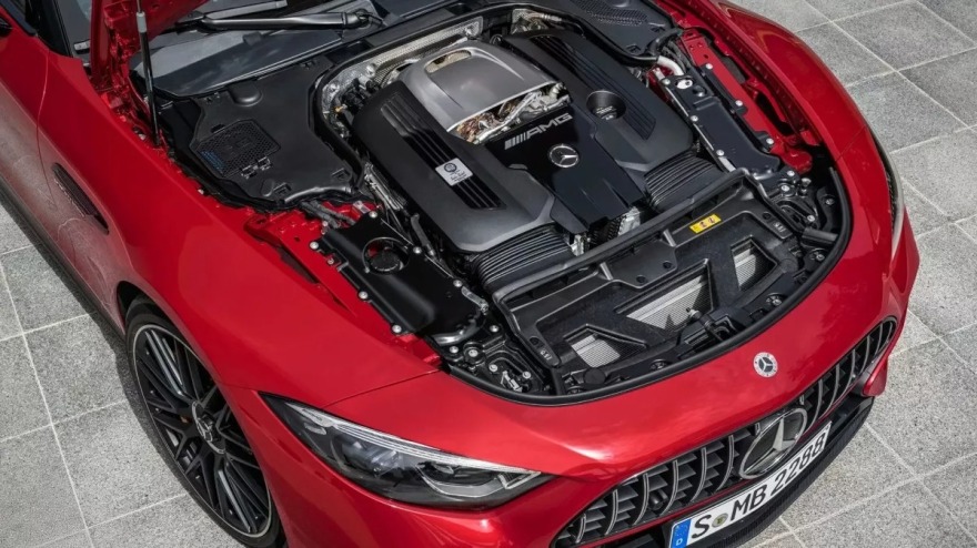 Με τον V8 της AMG η Lotus Emira