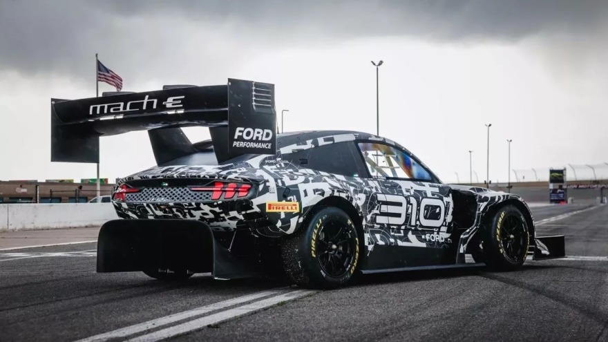 250602135426_ford-super-mustang