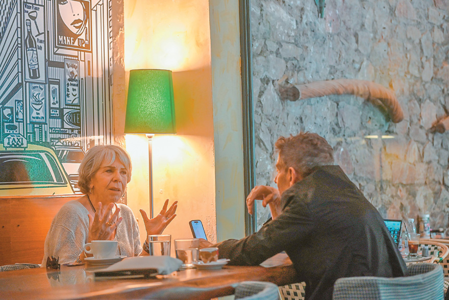 Η Φρόσω Ράλλη στον Δανίκα: Πώς ανακάλυψε Παπακαλιάτη και Καπουτζίδη, η Δήμητρα Παπαδοπούλου και οι «Απαράδεκτοι»