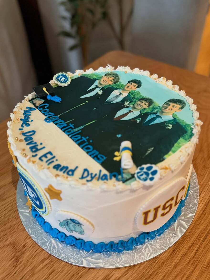 H ανάρτηση της Λίντα Εβαντζελίστα για την αποφοίτηση του γιου της: «Είμαι μια περήφανη μαμά»